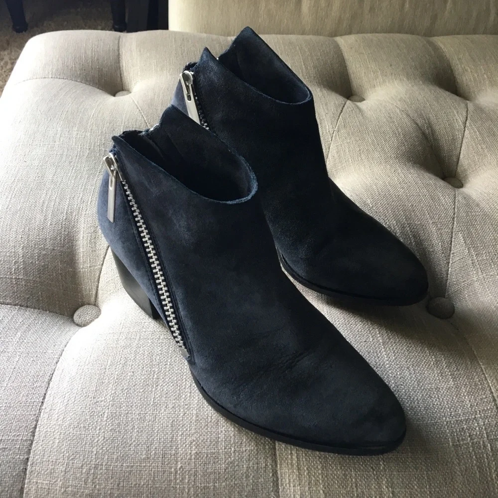 Belle by Sigerson Morrison Lara Suede‎ Zip Booties - Picture 5 of 7